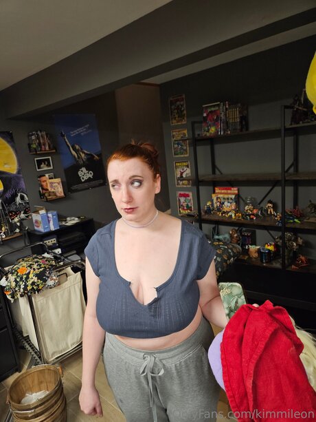 Kimmileon estrella desnuda foto