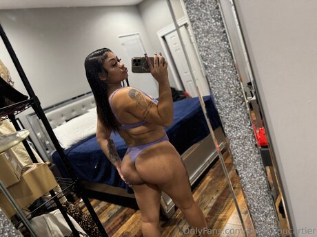 Ohhsoyoucartier actriz desnuda galería