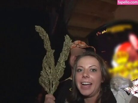 Penny Flame modelo galerías