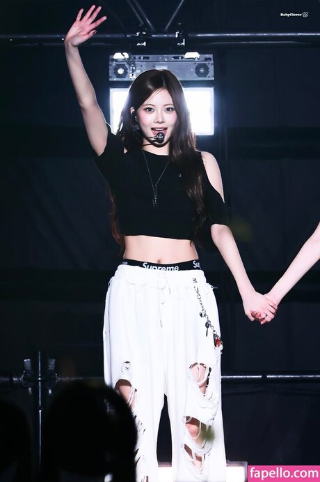 Hong Eunchae_ hermosa modelo fotos