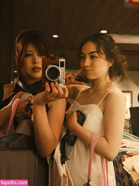 Sakura Shymko modelo hermosa foto