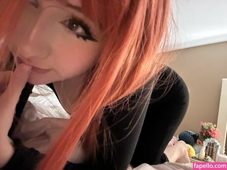 mewingava xxx estrella porno fotos