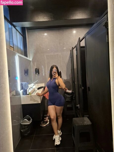 mlx9496 hermosa modelo imágenes