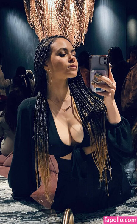 Macbethanie modelo libre imágenes