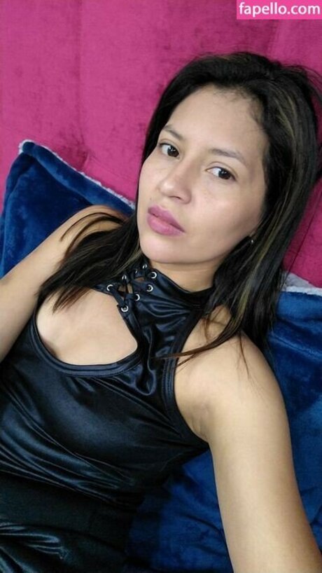 tetas alegres onlyfans perfecto erótico galerías