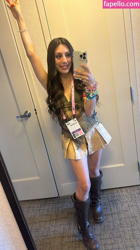 mcd00dle modelo bonita archivo