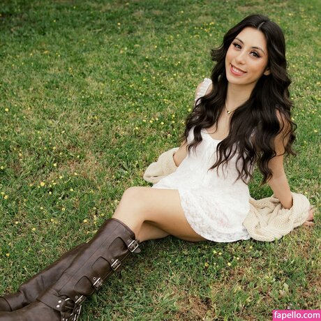 mcd00dle estrella porno erótica imágenes