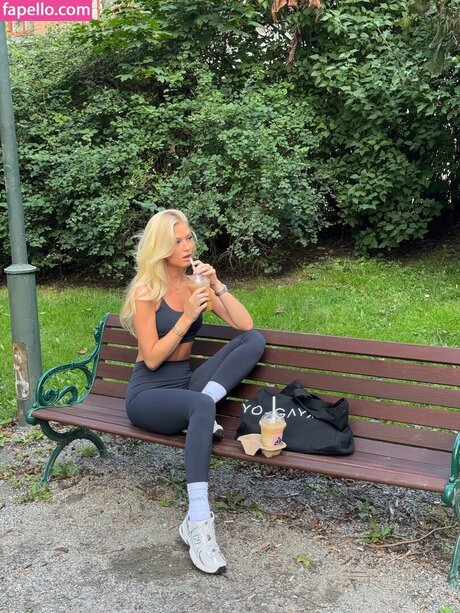 Hilda Sigurdsson estrella exclusiva galería