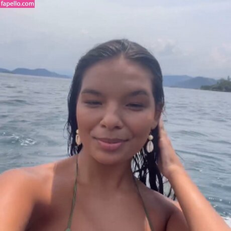 Mell Muzzillo modelo de alta calidad galerías