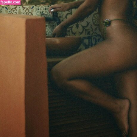 Mell Muzzillo desnudos de estrellas porno galerías