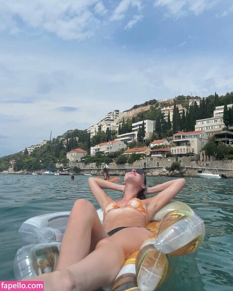 oliviarcox modelo caliente galería