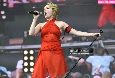 Maggie Rogers mejor estrella porno imagen