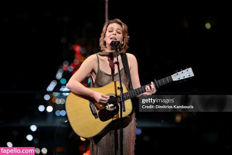 Maggie Rogers actriz de arte imagen