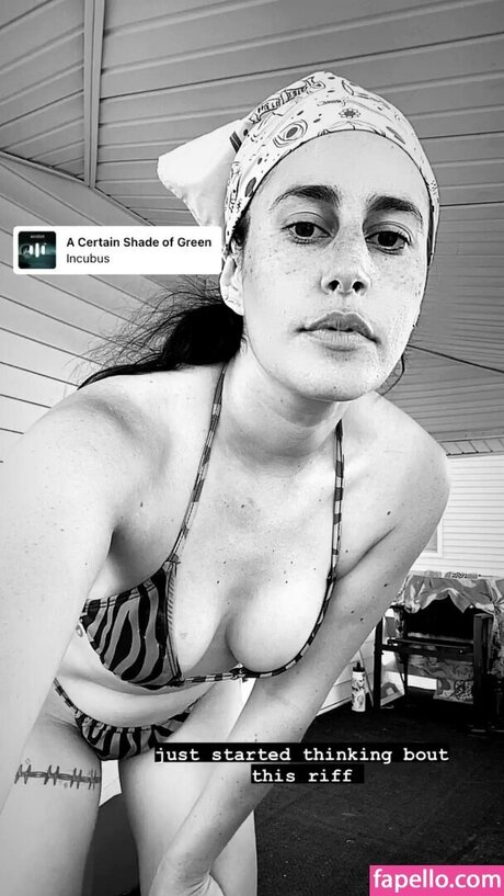 Marisa Dabice actriz atractiva recopilación