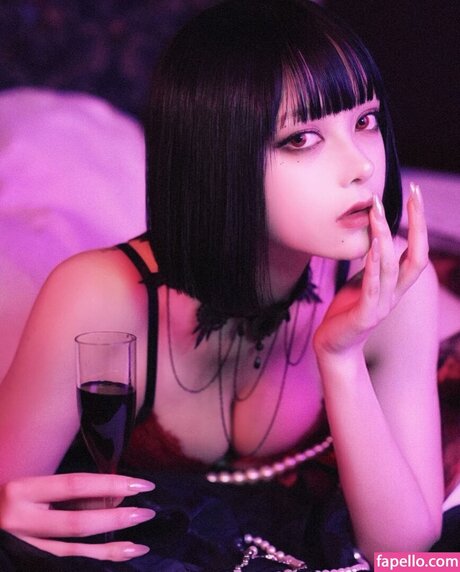 Yuriyuri Fanclub modelo superior foto