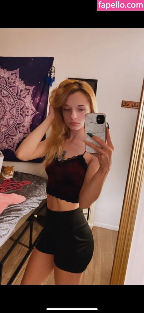 Kelly Lyn hermosa modelo imágenes