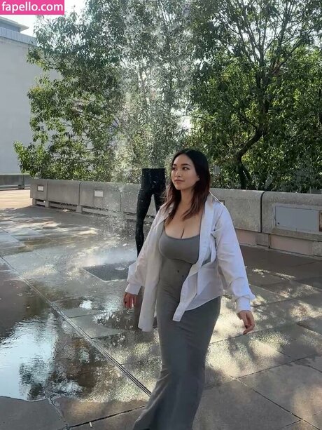 holly shu_ bonita modelo galería