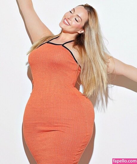 Grace Kinstler modelo sexy imágenes