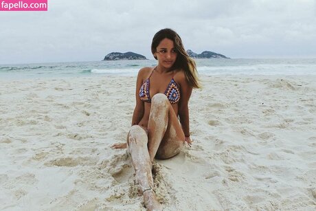 Micaela Caballero estrella desnuda imágenes