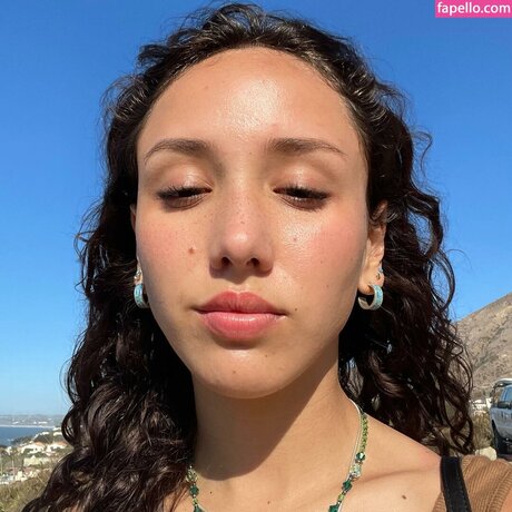 Micaela Caballero estrella porno bonita galería