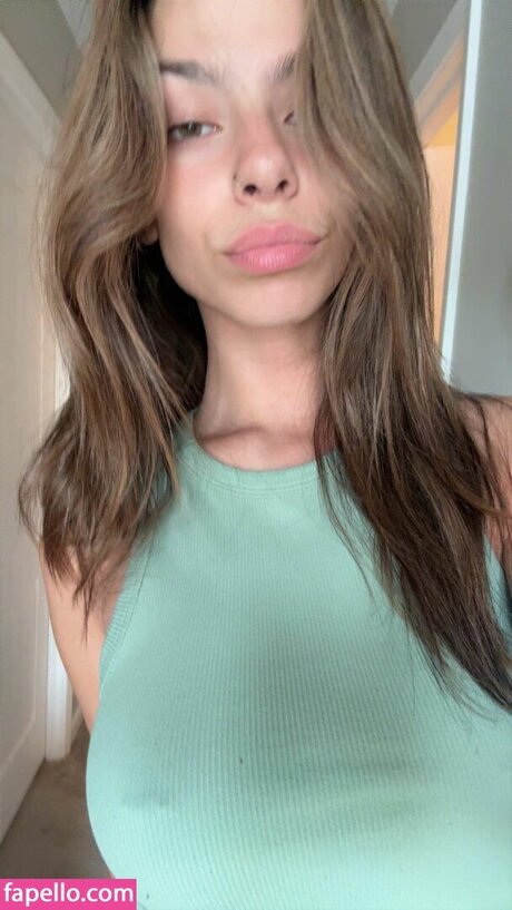 Julia Carrano buena estrella porno foto