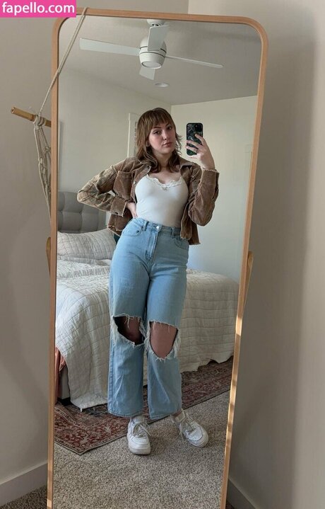 atrophicbtrfly desnudos estrella galerías