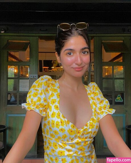 Ojasvi Sharma arte modelo foto