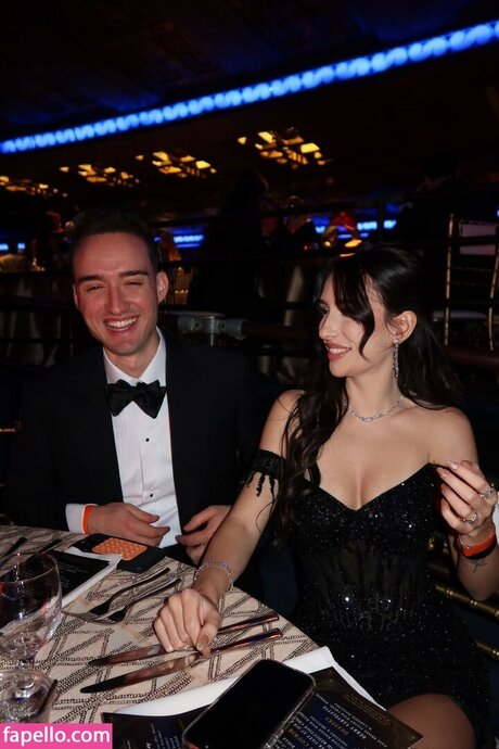 brieanneroksa estrella caliente imagen