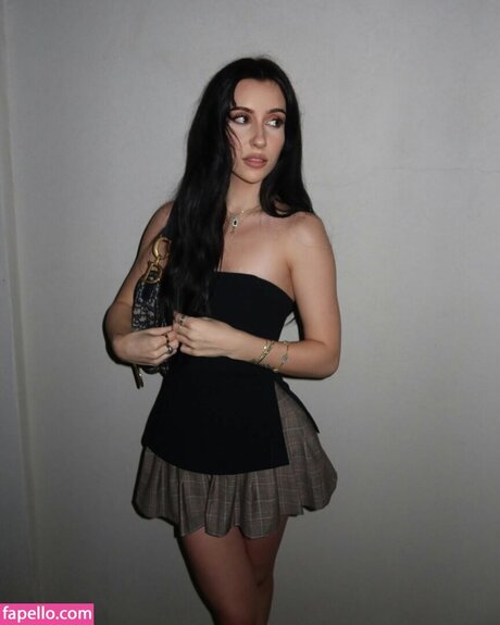 brieanneroksa modelo caliente imágenes