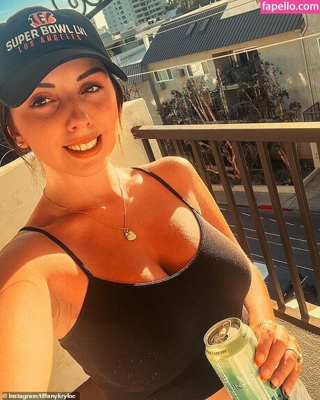 Tiffany Krylov estrella porno de alta calidad imágenes