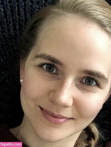 Fastasmr estrella porno desnuda galería