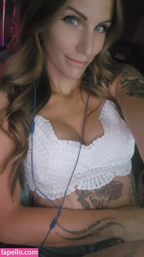 Inkedalyson modelo galerías