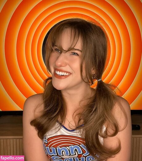 Alaurabidingcitizen modelo imagen