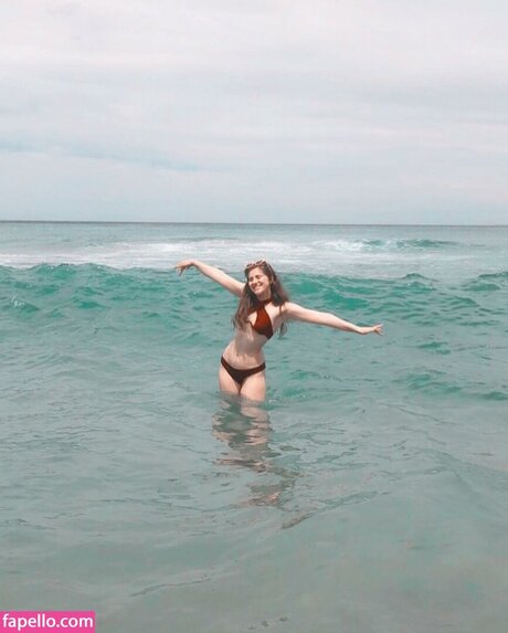 Alaurabidingcitizen modelo sexy foto