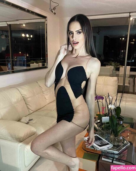 adrianabarrientos desnudos estrella porno archivo