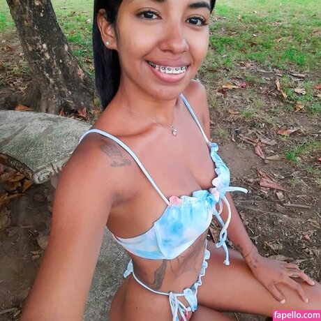 Melanie Noelia estrella porno xxx foto