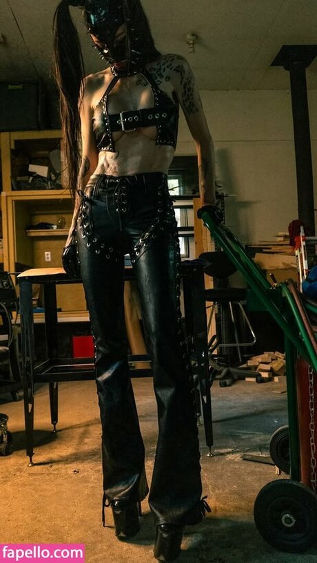 Toxic Vision estrella sexy galerías