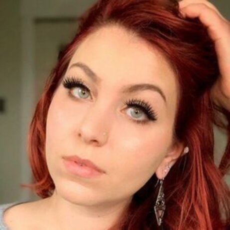 sonya maya actriz erótica fotos