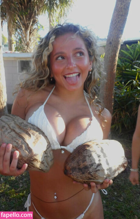 Nina Cotroneo estrella porno mejor imagen