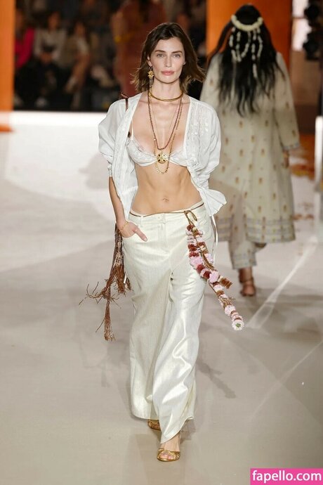 Rebecca Donaldson hermosa actriz imagen