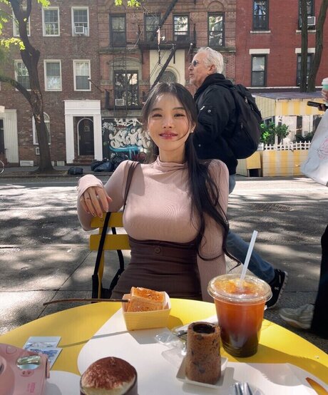 still need modelo libre galerías