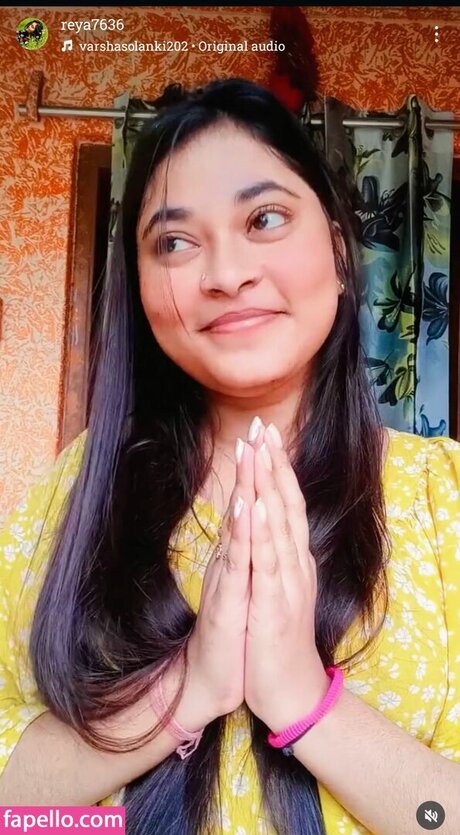 Reya Ghosh estrella porno adulto imágenes