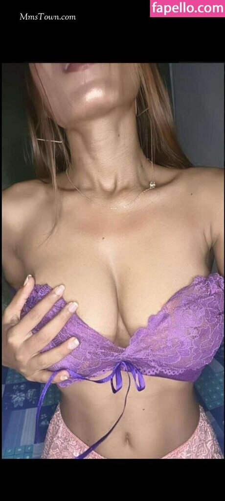 Reya Ghosh modelo atractivo imagen