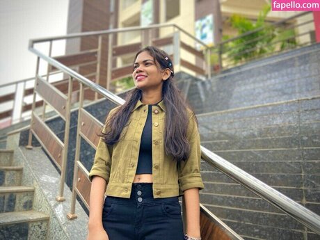 Reya Ghosh bonita estrella galería