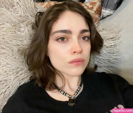 enemycharlie hermosa actriz imágenes