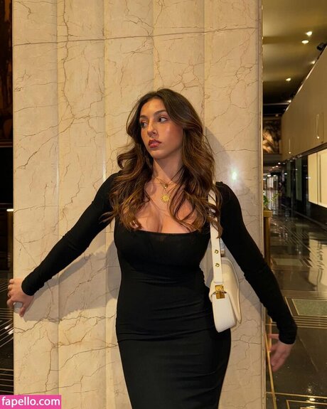 Nihad Sadat modelo exclusivo archivo