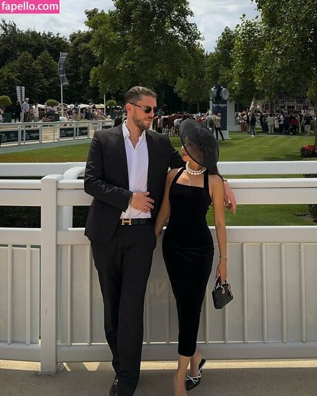 WMAF Alpha Couples hermosa modelo galería