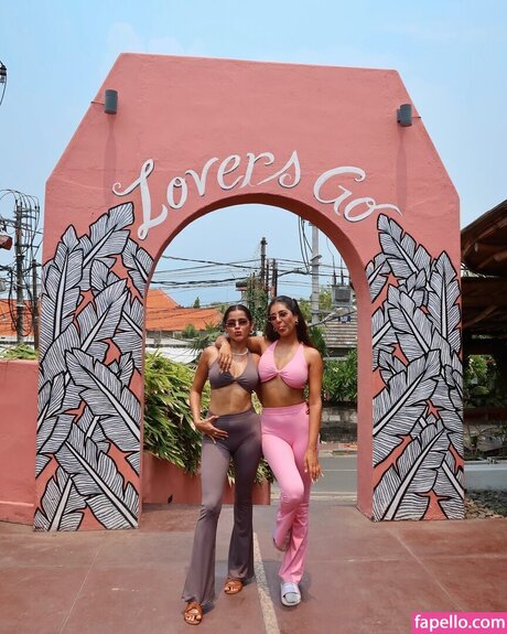 Meghna Kaur estrella porno superior galería