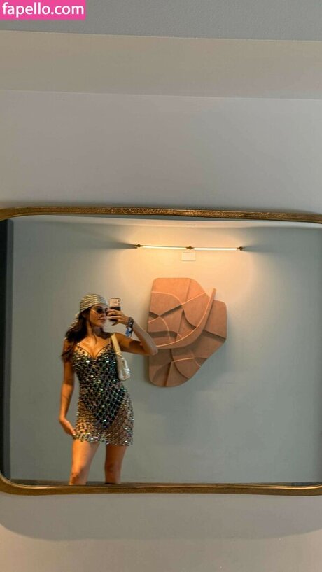 Meghna Kaur actriz de alta calidad fotos