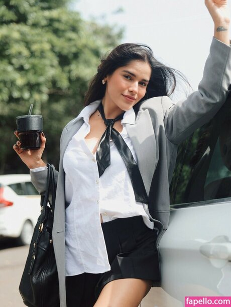 Meghna Kaur desnudos de modelos imágenes